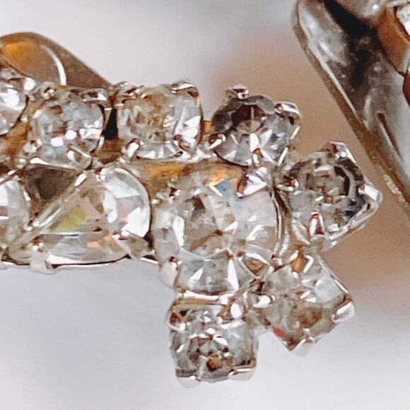 VTG Mid Century Crescent Rhinestone Clip On Earrings Silver Tone 1950s - Picture 5 of 10